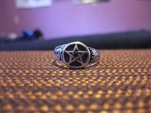 Pentagram ring i silver